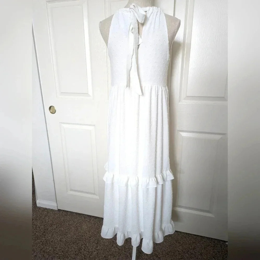 Gibsonlook Clip dot Halter Neck Midi Dress - Picture 7 of 9